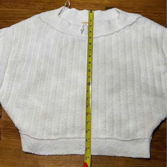 FREE PEOPLE pullover - Picture 4 of 10